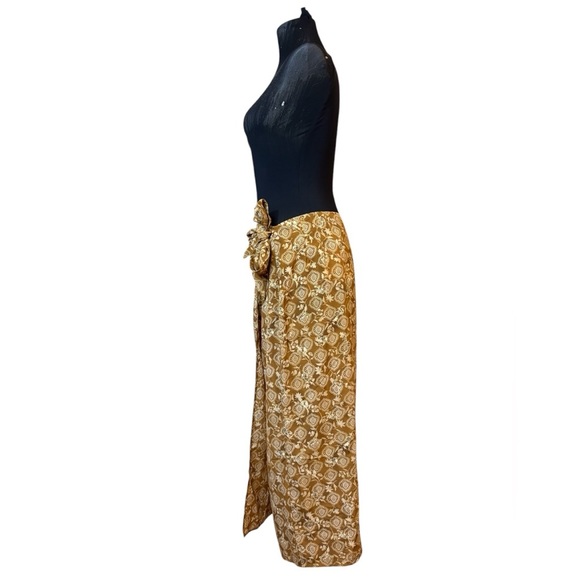 Vintage Janique Gold Patterned Wrap Skirt - Picture 3 of 12